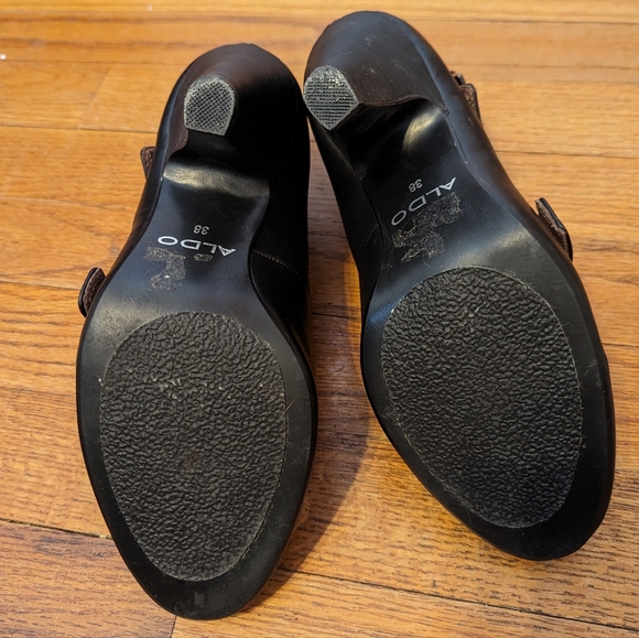 Aldo triple buckle gothic vamp almost toe retro pump - Picture 5 of 7